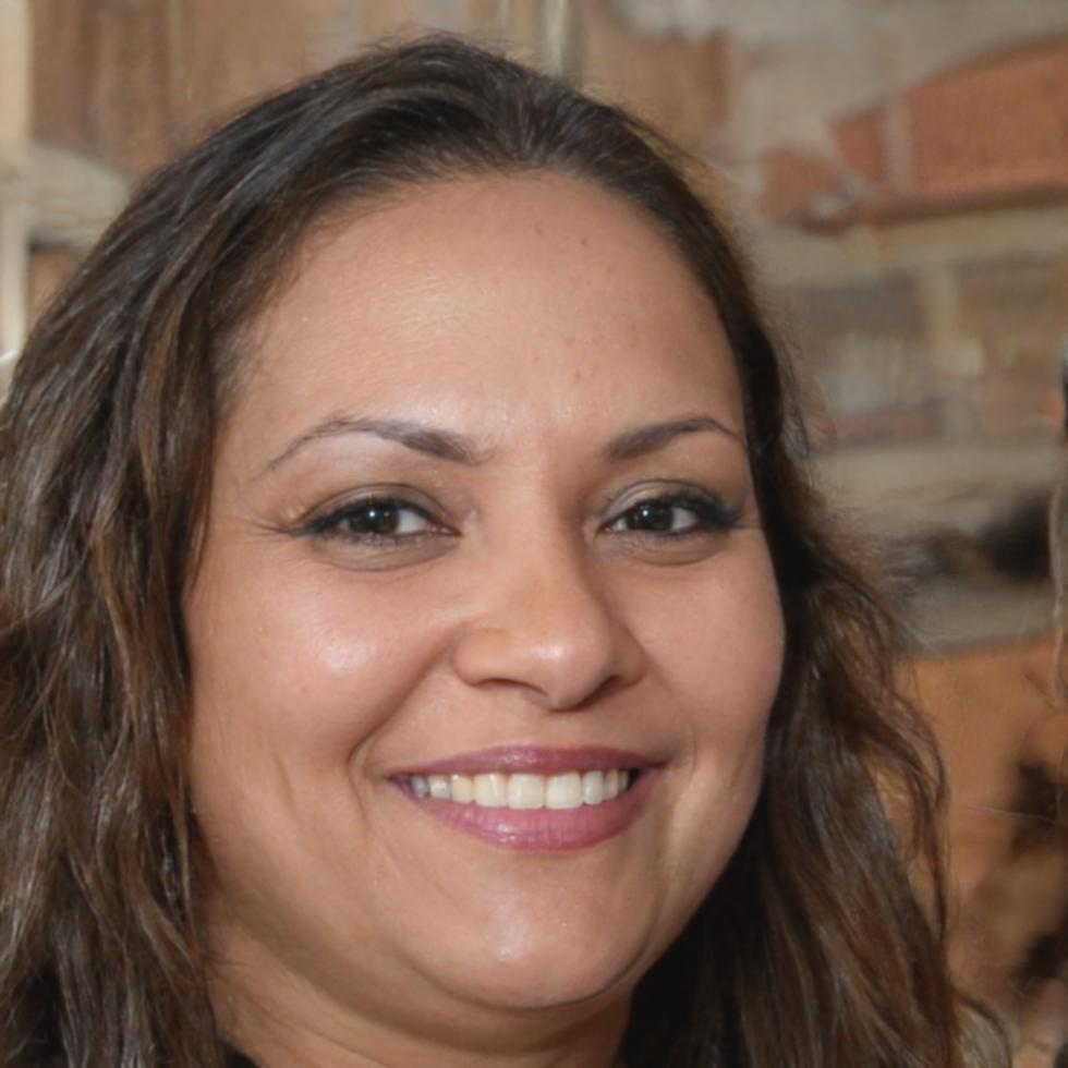 Portrait de Lina Dubois, experte en investissement patrimonial